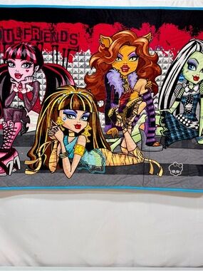 Monster High G1 Floor Mat  Clawdeen Cleo Frankie Draculaura  2015 45"x30"